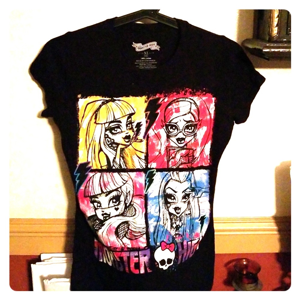 2 Monster High shirts